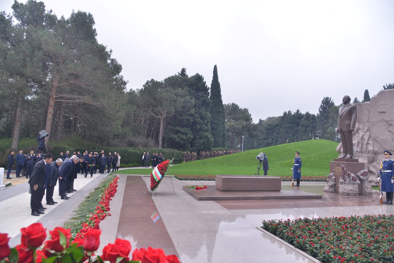 Qaradağda Ulu Öndər Heydər Əliyevin xatirəsi anıldı - FOTOLAR